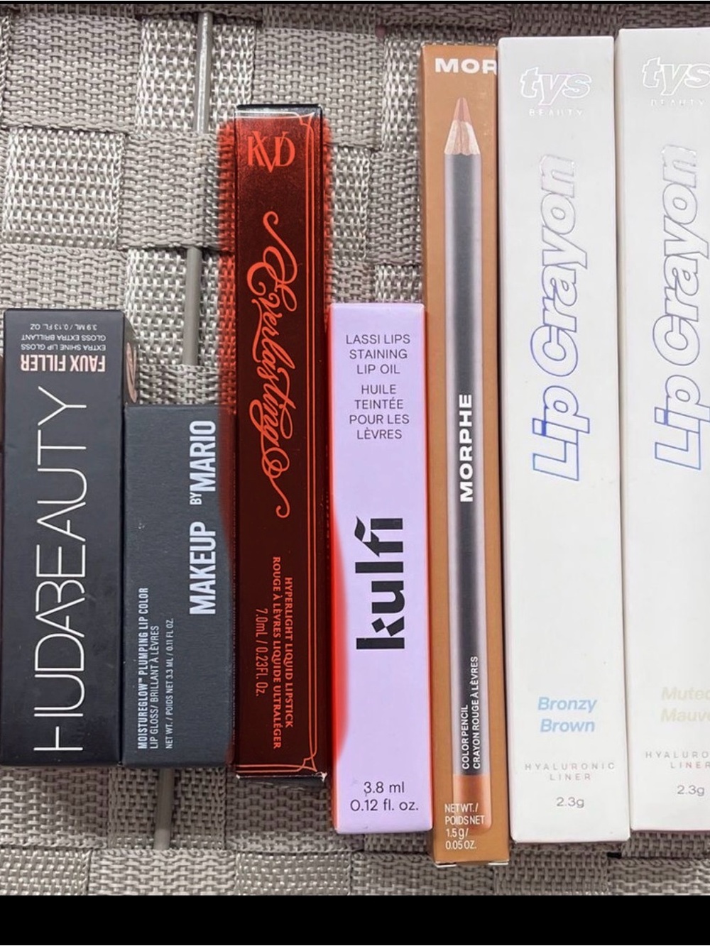 Lip bundle